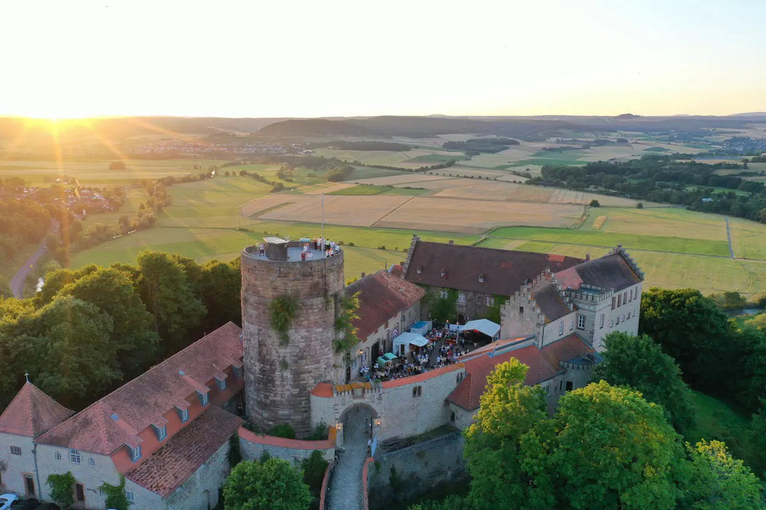 Weinfest auf Schloss Saaleck – ein voller Erfolg bei strahlendem Sonnenschein